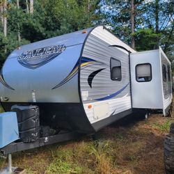 2016 SALEM RV Trailer 33ft