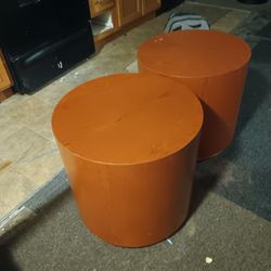  ROUND SIDE COFFEE TABLES 