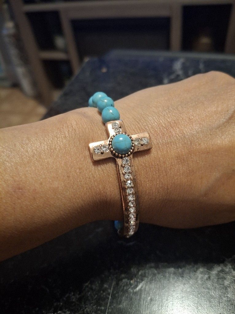 Cross Beaded Stretchable Bracelet