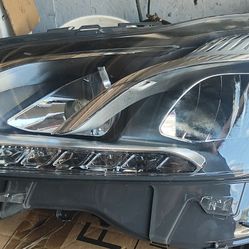 Head Light Mercedes Benz E Class