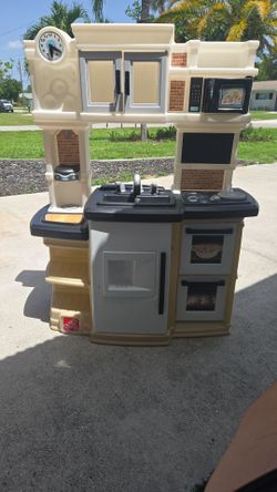 Step2 Kids Play Kitchen Set