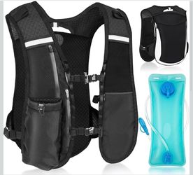 Hydration Backpack with 2L Water Bladder, Lightweight Running Vest for Women Men, Adjustable Straps, Multi-Pocket Water backpack, Breathable Running V