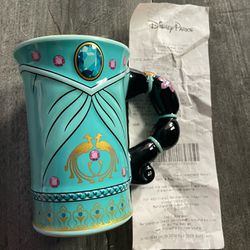 Disney Parks PRINCESS JASMINE Signature 3D Dress Coffee Mug With Ponytail Handle New/Never Used With Tag
