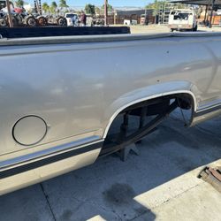 1(contact info removed) Chevy Silverado Short Bed With Tailgate 