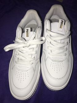 Pumas Size 8.5.