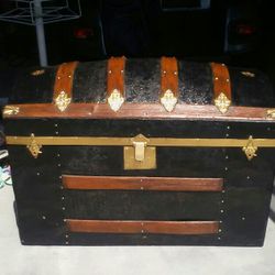 Steamer Trunk Restored