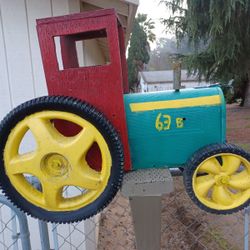 Tractor mailbox