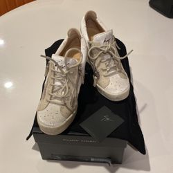 Designer Shoes/Giuseppe Zanotti