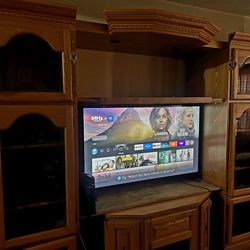 Oak Wood Entertainment system