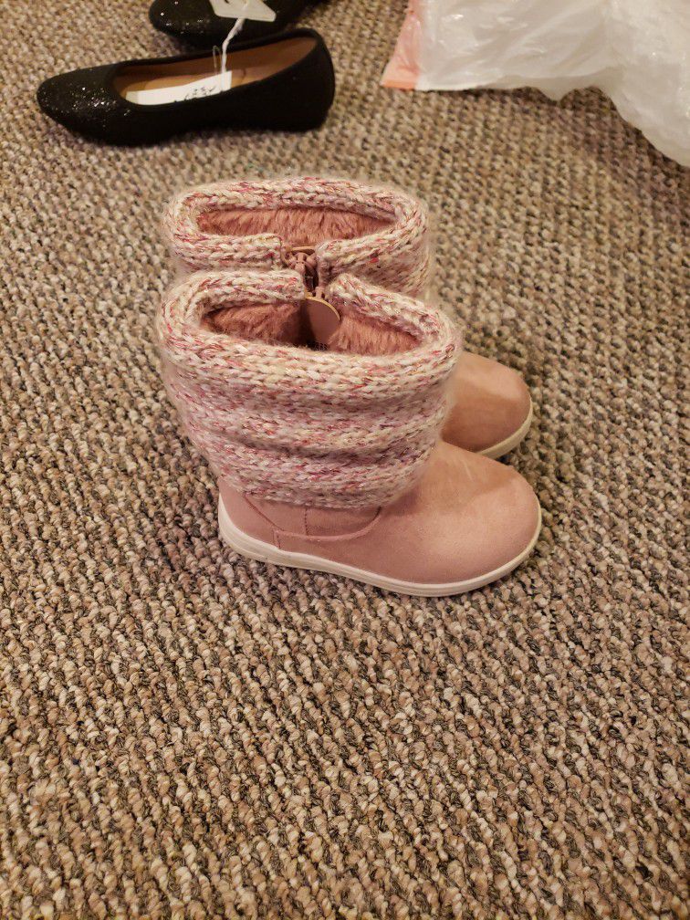 Baby Girls Boots Size 6- Cat & Jack Brand-  Excellent Condition 