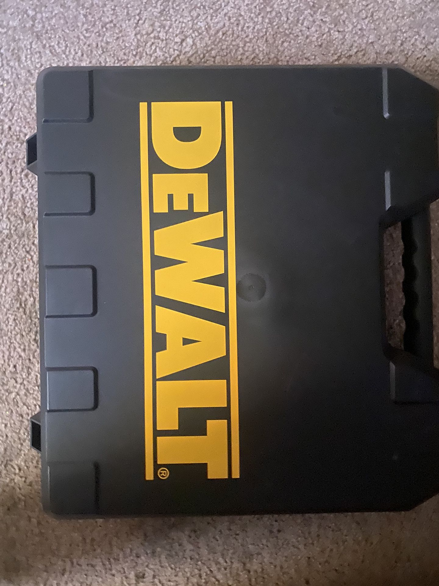 DEWALT 20V MAX Cable Cutter, Cordless, Cuts Copper and Aluminum (DCE150)