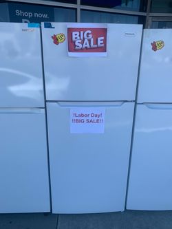 Labor DayBig Sale! Frigidaire White Top-Freezer Refrigerator