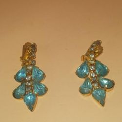 Vintage Dangle Rhinestone Goldtone Earrings
