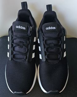 adidas Racer TR21 Black White Running Shoes GZ8184 - Men’s Size 9.1/2
Great condition 
Super clean inside and out 
Very gentle used
Pls see all pictur