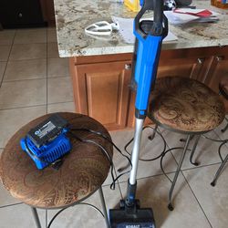Cordless vacuum