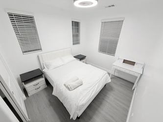 Like-New Queen Bedroom Set + Mattress, Nightstands & Desk