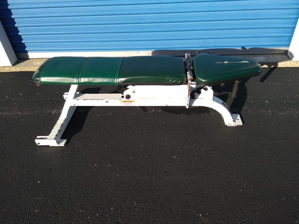 ProMaxima Adjustable Flat/Incline Bench for Sale in Lake in the Hills
