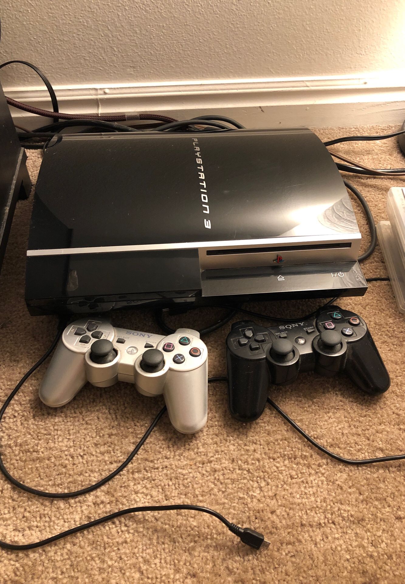 PS3 console + 2 controller + choice of 6 games