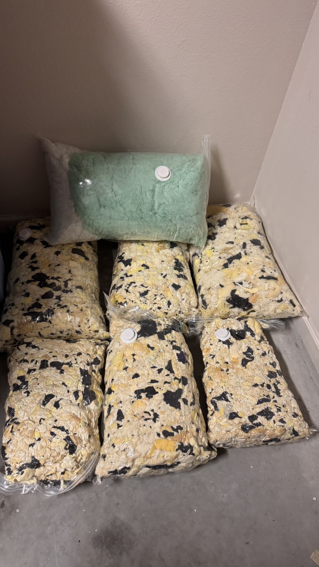 Shredded Foam Filling β For Cushions, Pillows, Pet Beds & More