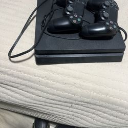 PS4 Slim 1TB