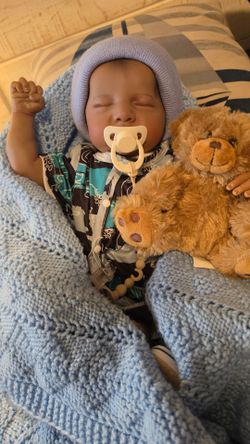 Reborn baby Doll..Levi.  new 100$