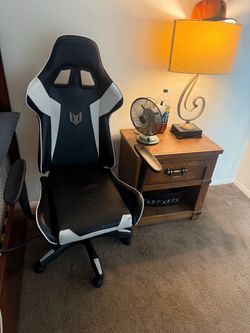 Gaming chair
