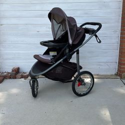 Graco Jogging Stroller with Click And Connect 