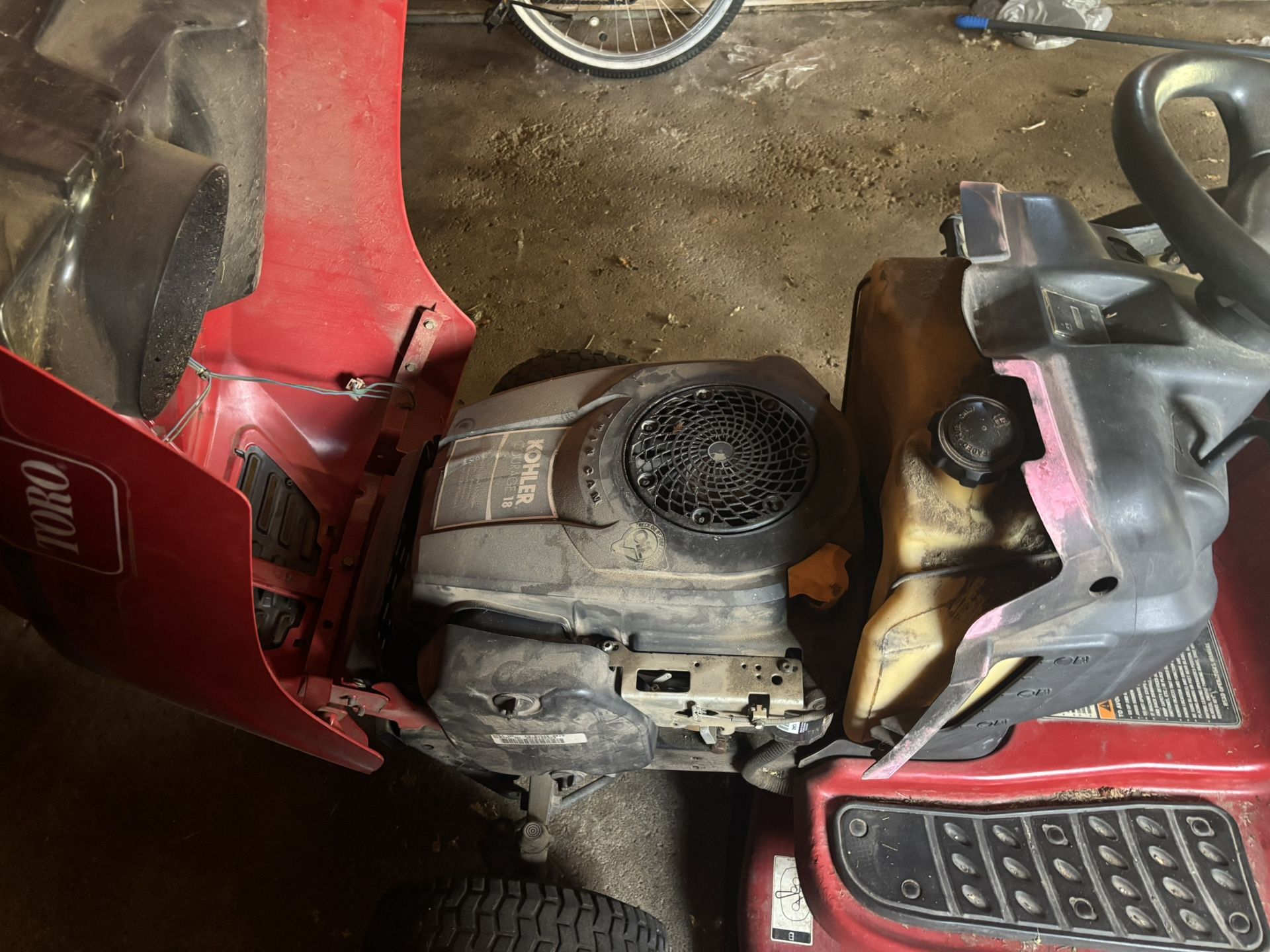 Toro Lx 420 Twin Cam Riding Lawnmower