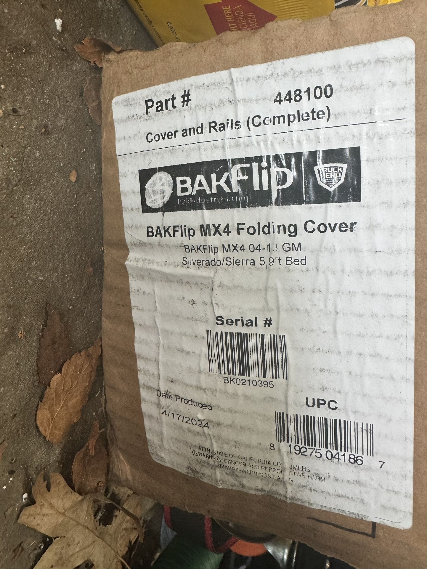 GM BAKFLIP BED COVER