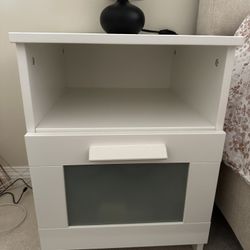 Nightstand 