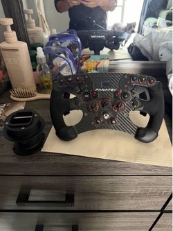 Fanatec ClubSport Steering Wheel Formula V2.5X and QR2 Wheel-Side