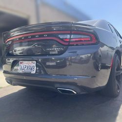 2016 Dodge Charger R/T 5.7L