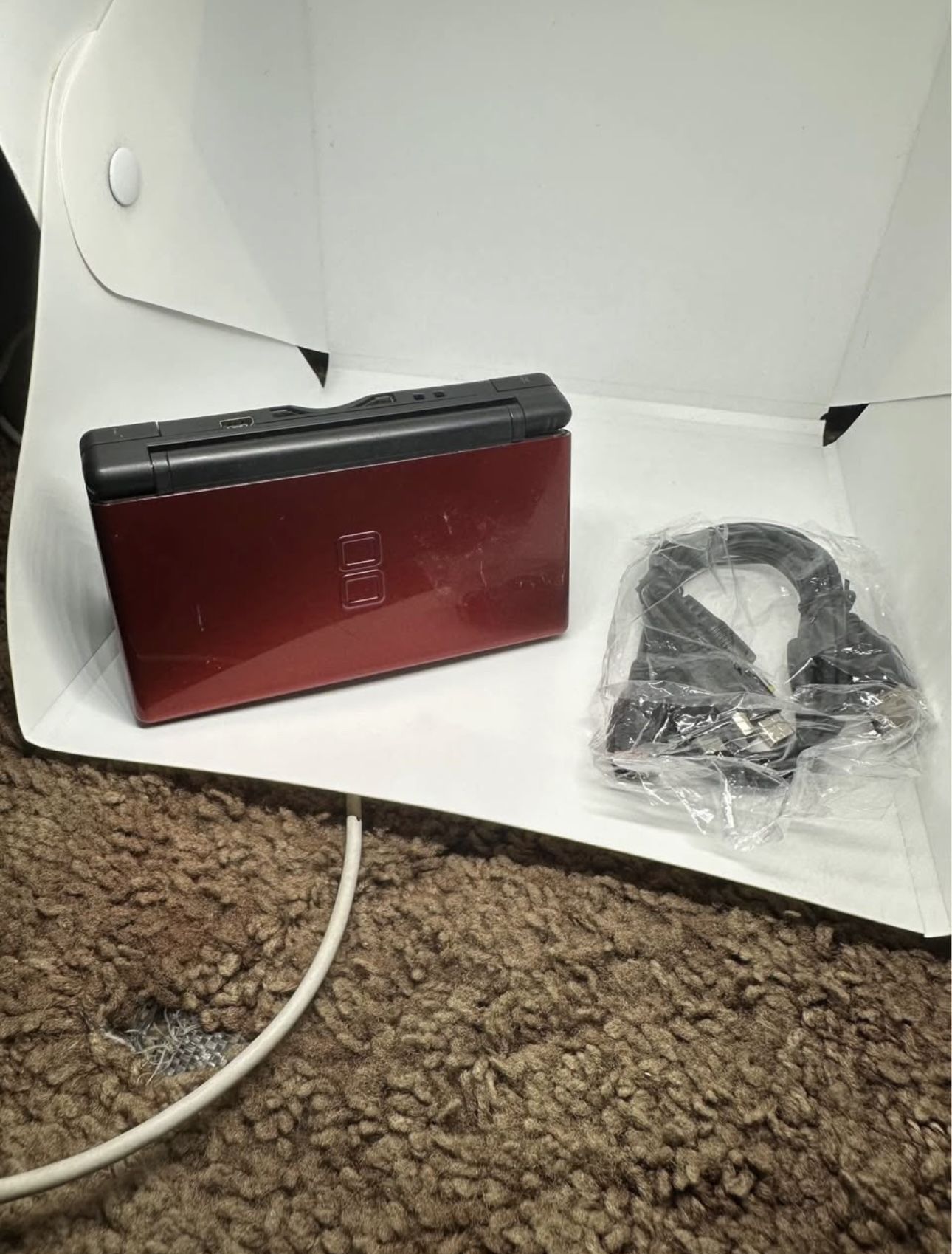 Nintendo Ds lite w/charger