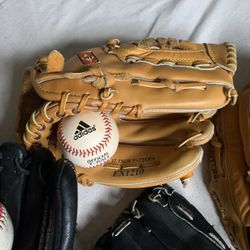 Baseball Gloves 