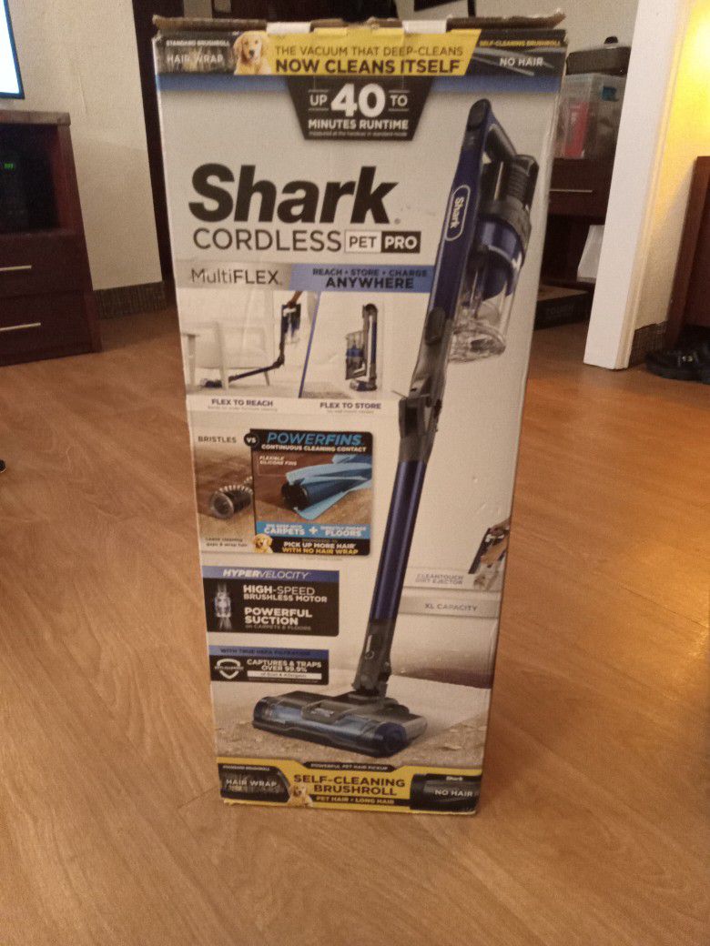 Brand New Cordless Stick Shark Vacuum 