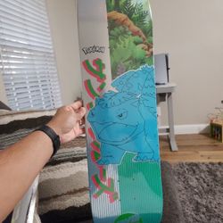 Santa cruz x pokemon Venusaur skateboard deck