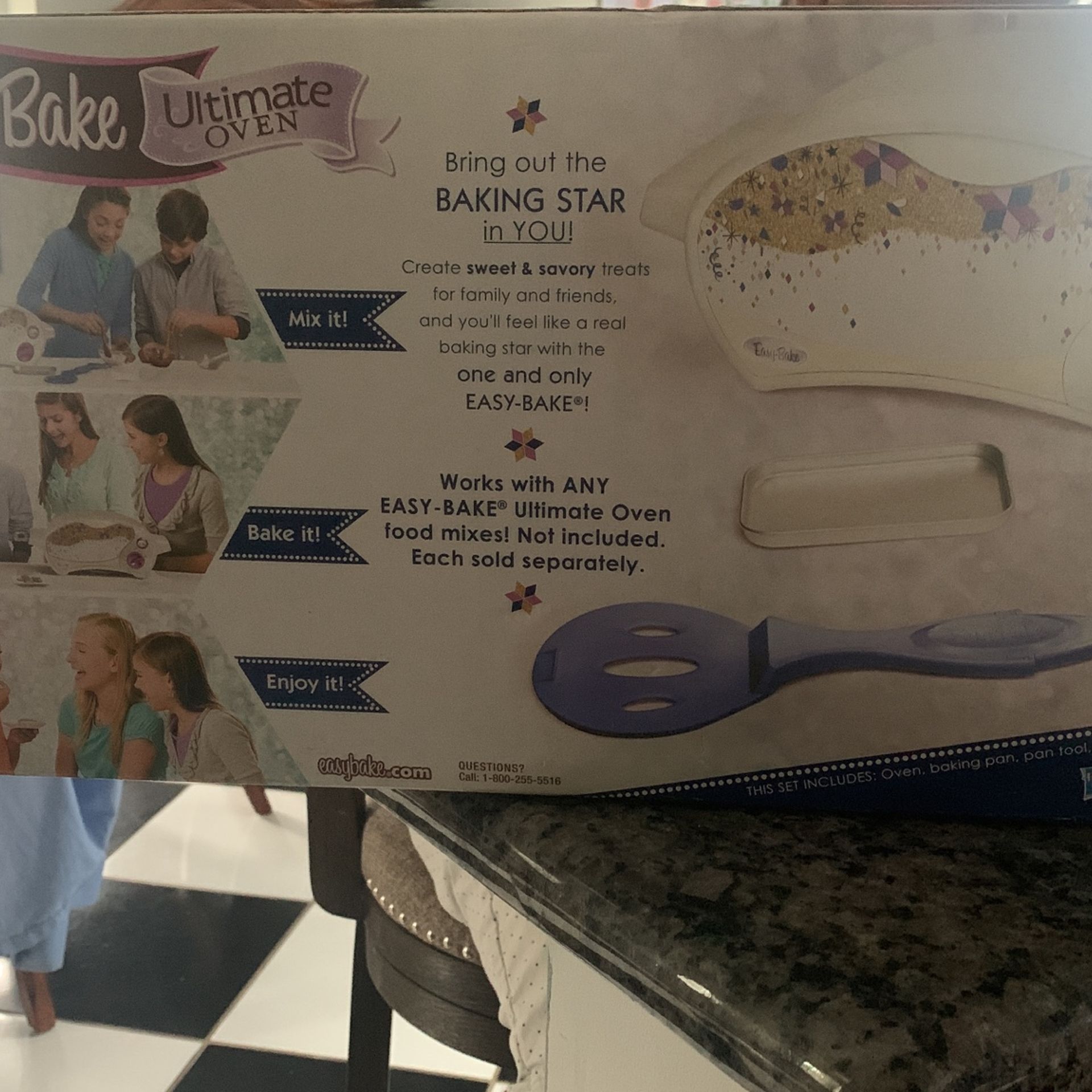 Easy Bake Ultimate Oven