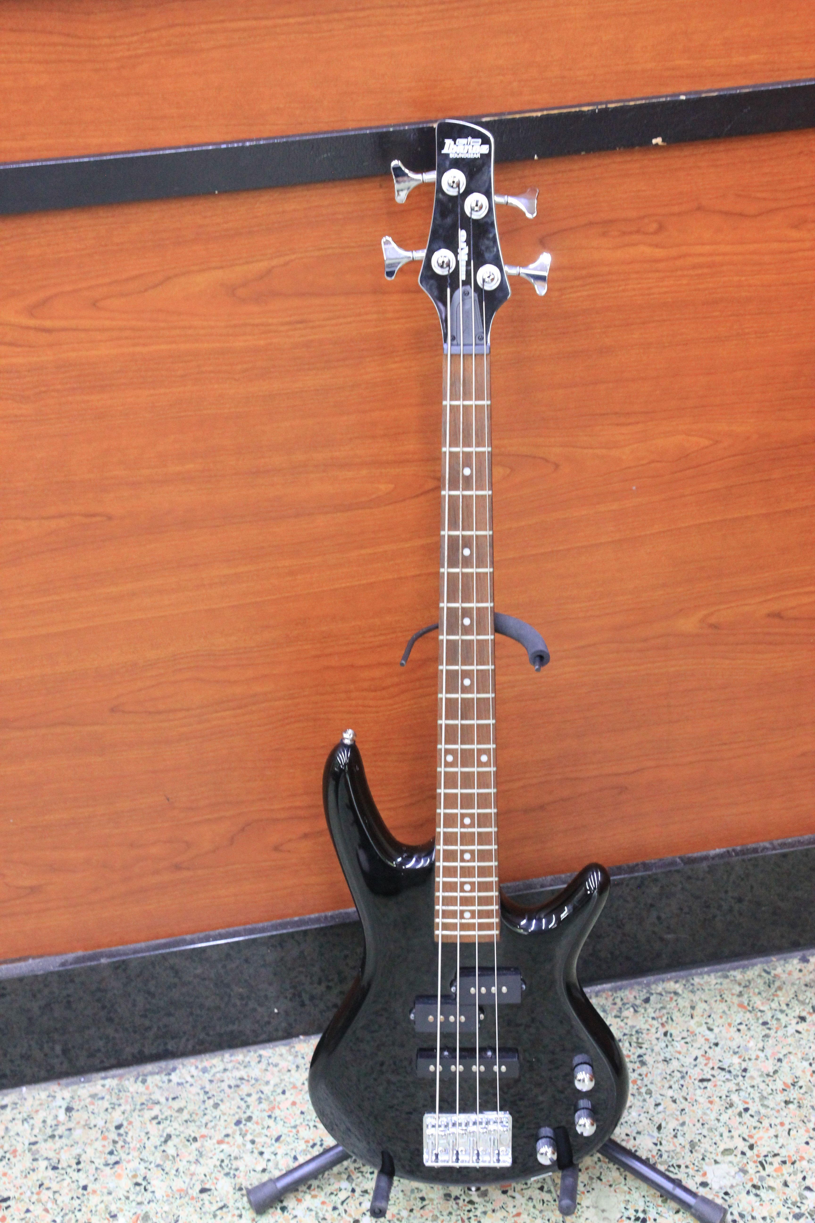 Ibanez Gio GSRM 20 Mikro Bass Guitar Black w/ Case