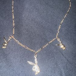 Play Boy Chain 