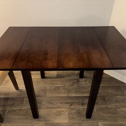 Table With 2 Chairs