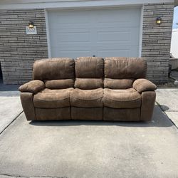 Reclining Sofa With Free delivery