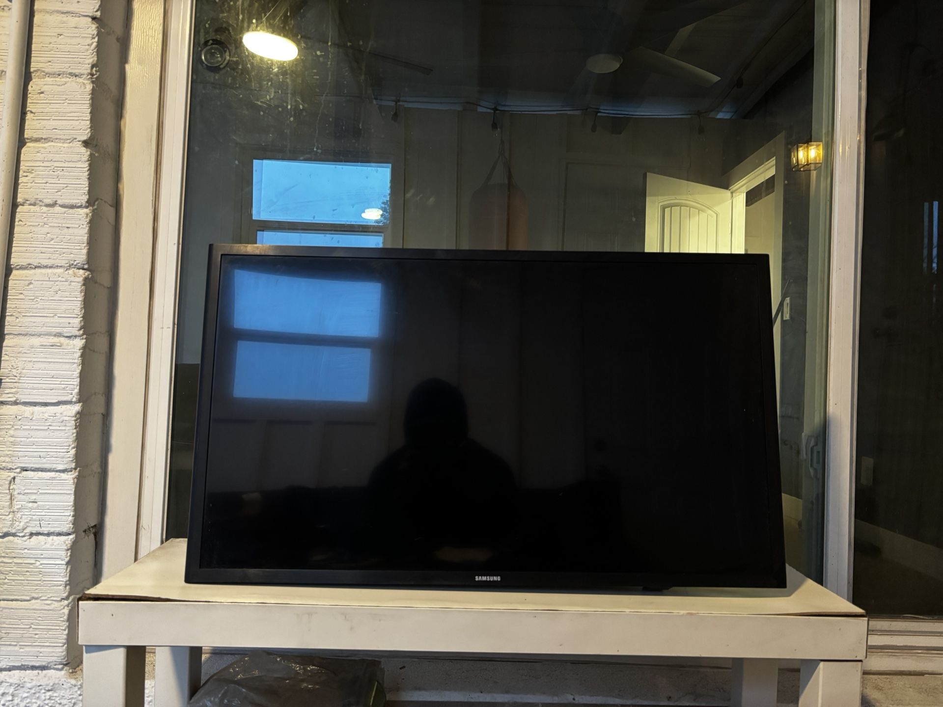 Samsung Smart TV 32 Inch