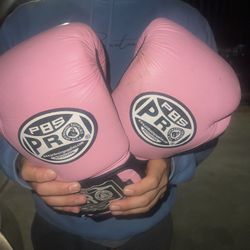 Boxing gloves 