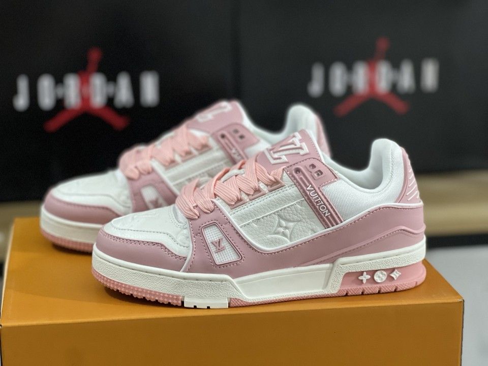 Louis sneakers many more colors available