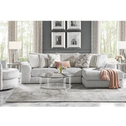 Sectional  Moreau 2 Piece 