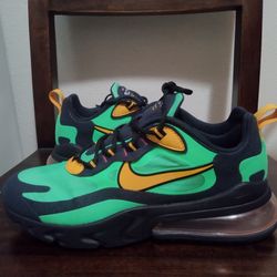 Like new Nike 270 React size 8.5 Men's $45