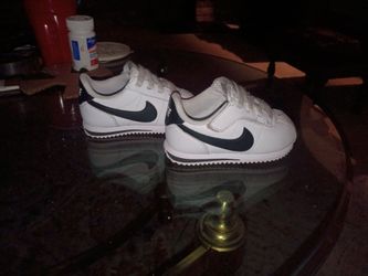 Nike size 5.5 toddler