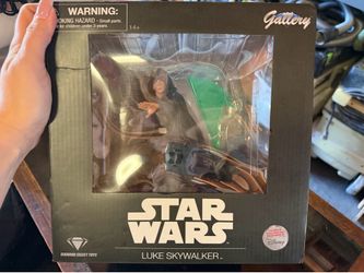 Brand new Star Wars Gallery Luke Skywalker PVC Diorama