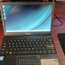 ASUS E210M - Used Twice