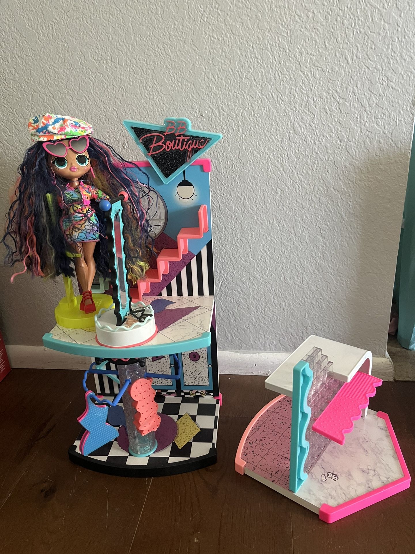 LOL Doll Toy And House